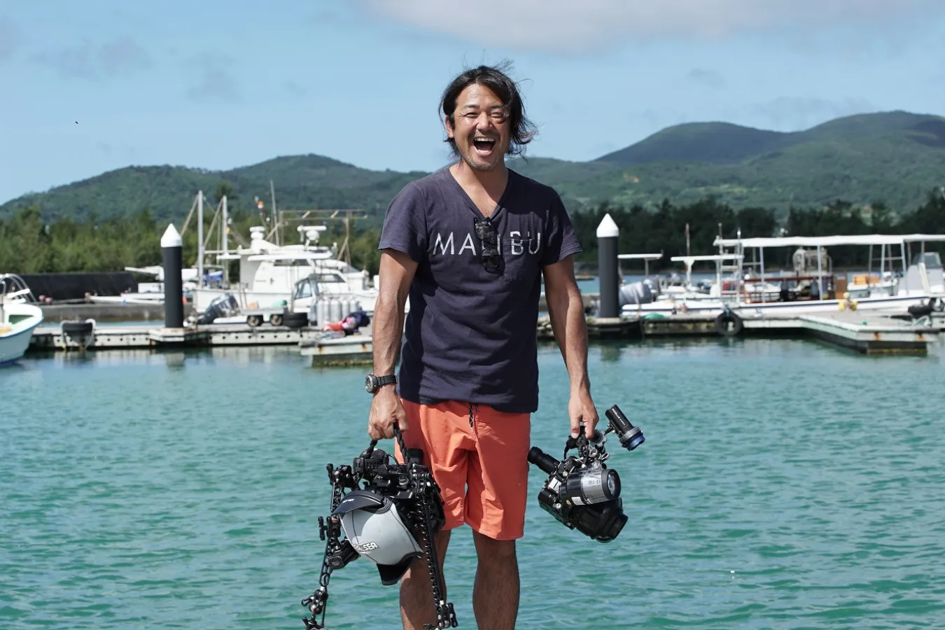 ▲水中写真家の鍵井靖章（カギイヤスアキ）氏