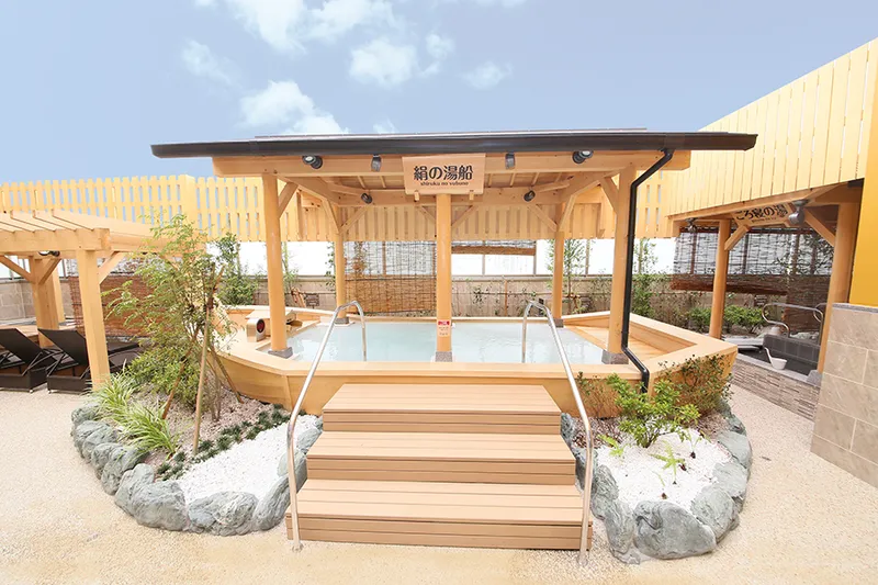 1,480円～で露天風呂から2万冊の漫画読み放題etc、のんびり遊べる「RAKU SPA」が控えめに言って天国だった