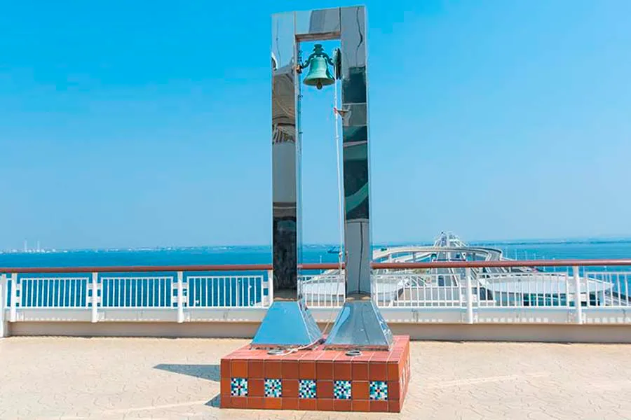海ほたる