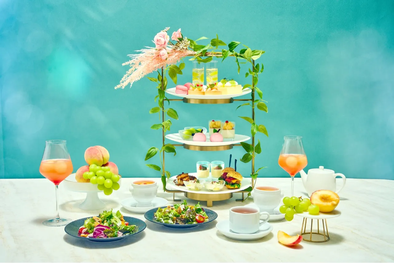 【ザ ストリングス 表参道】”ピーチ×シャインマスカット”の贅沢アフタヌーンティーが登場_1639104