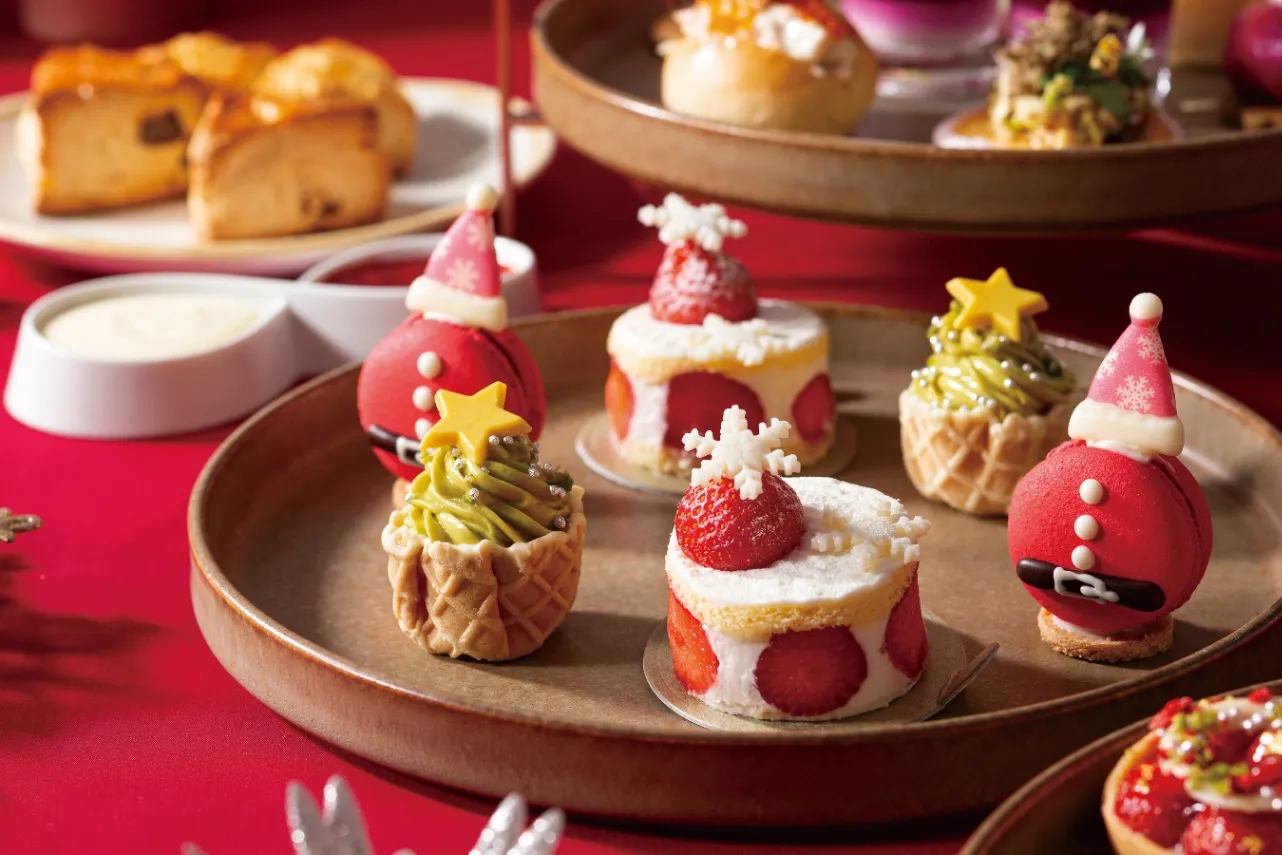 ▲「クリスマスアフタヌーンティー」（中段）