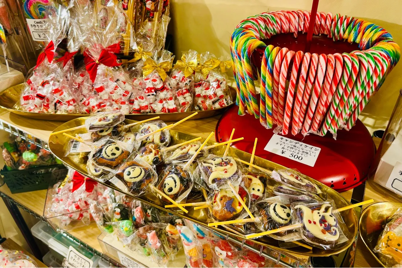 ▲Candy Townのお菓子たち（撮影：レッツエンジョイ東京編集部）