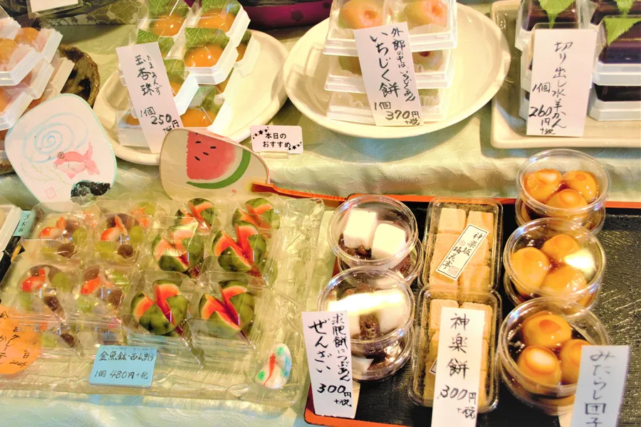 老舗店で「季節の和菓子」はいかが？一人時間を充実させる東京“和モダン”スポット3選