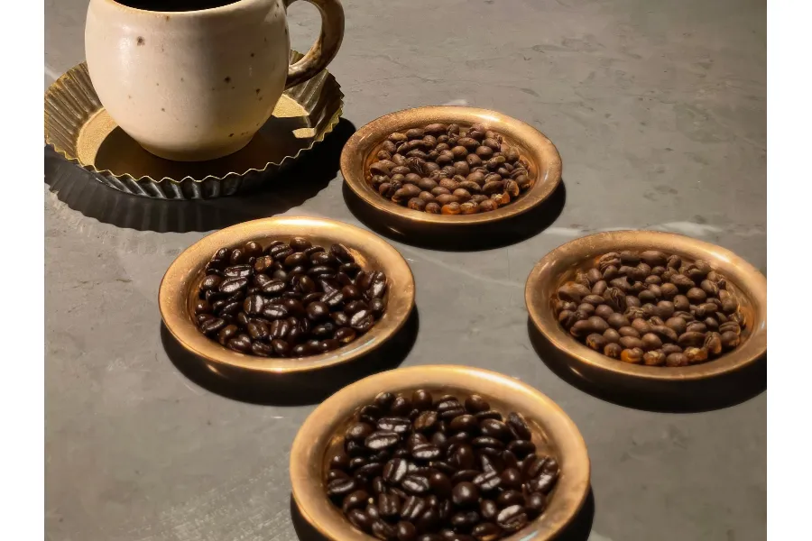 猿田彦珈琲プロデュース！新宿「喫茶 パステト」オープン