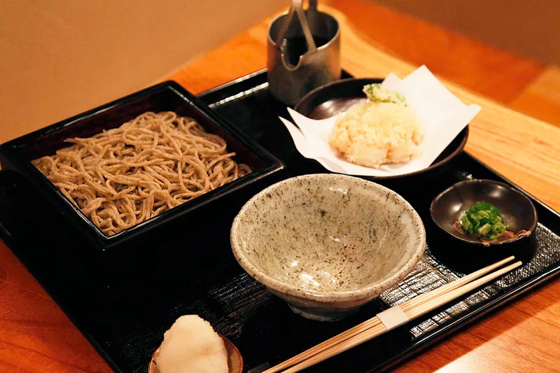 オトコの趣味目録　～URBAN RESEARCHプレス三浦良介さんの『蕎麦食べ歩き』～