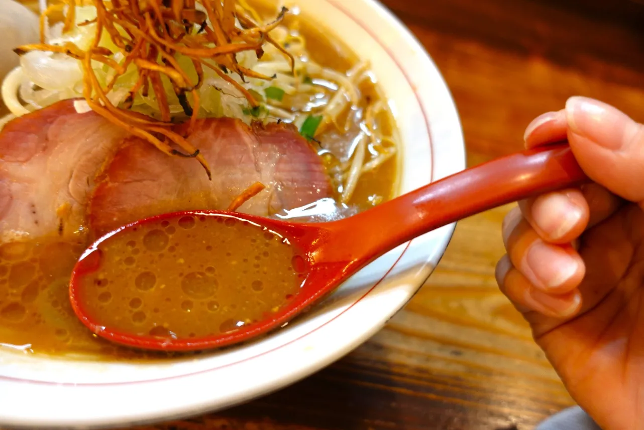 ごぼう油が香る唯一無二の味噌ラーメン！武蔵境「東京味噌らーめん鶉（うずら）」_1948908
