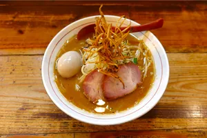 ごぼう油が香る唯一無二の味噌ラーメン!武蔵境「東京味噌らーめん鶉(うずら)」