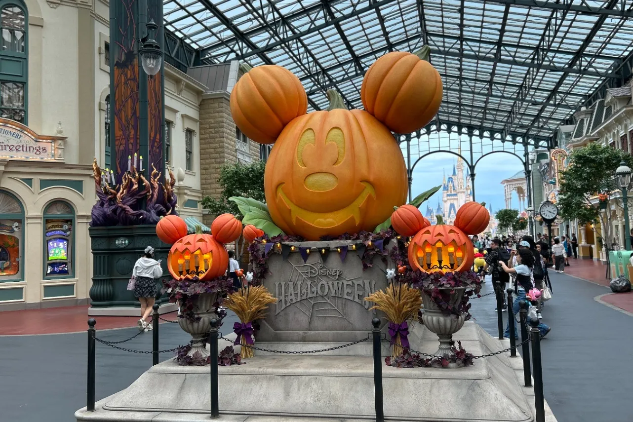 ヴィランズが主役のパレードや『リメンバー・ミー』の世界も!秋の東京ディズニーリゾート(R)でハロウィーンを満喫♪_4090357