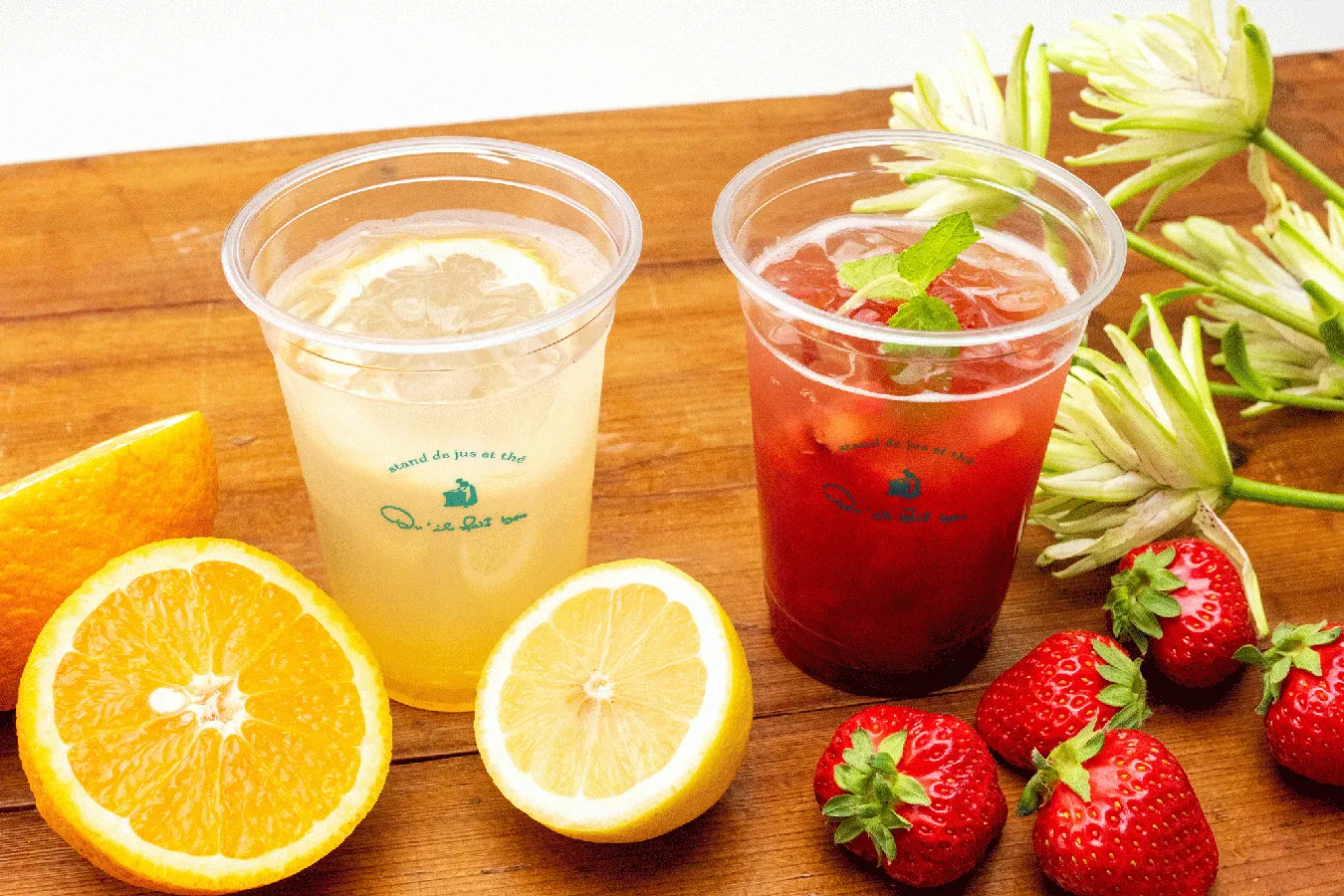 ▲左から「柑橘フルーツと煎茶のフルーテ」（756円）、「イチゴと紅茶のフルーテ」（756円）