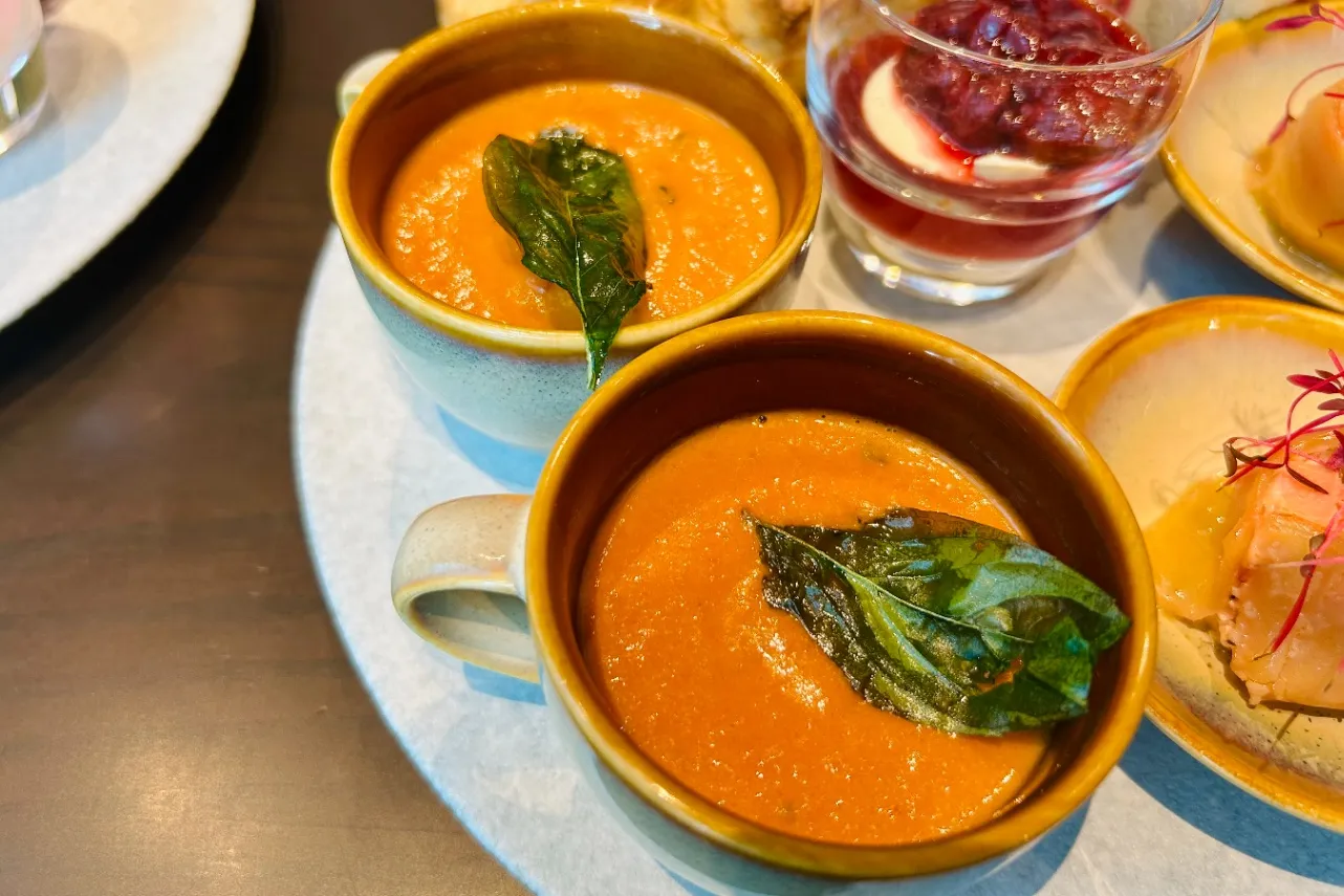 ▲「トマトのビスクスープ」（撮影：レッツエンジョイ東京編集部）