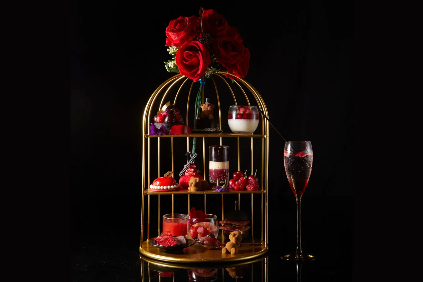 ▲アフタヌーンティー「Le rêve de Satine」 （8,500円～10,000円　※時間により異なる）