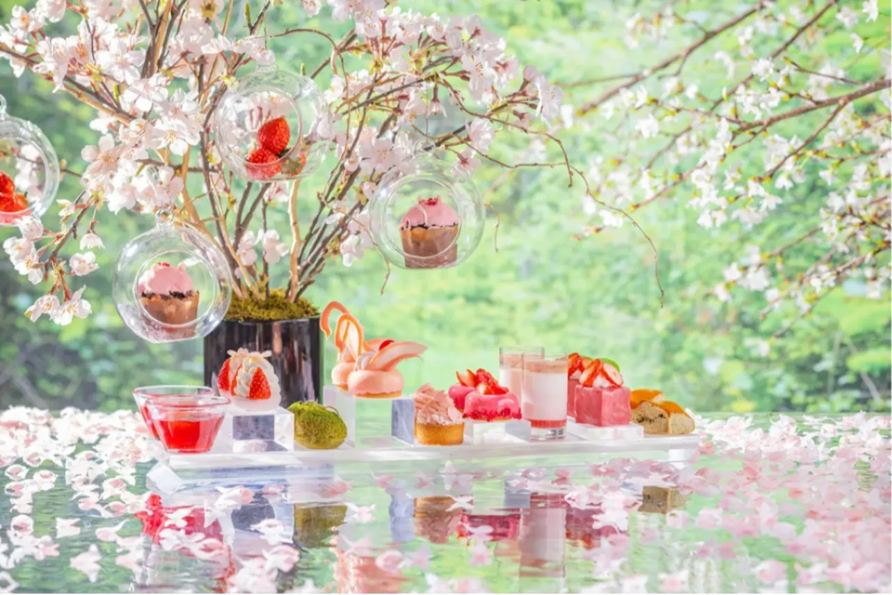 ▲「桜といちごのアフタヌーンティー “春風”」