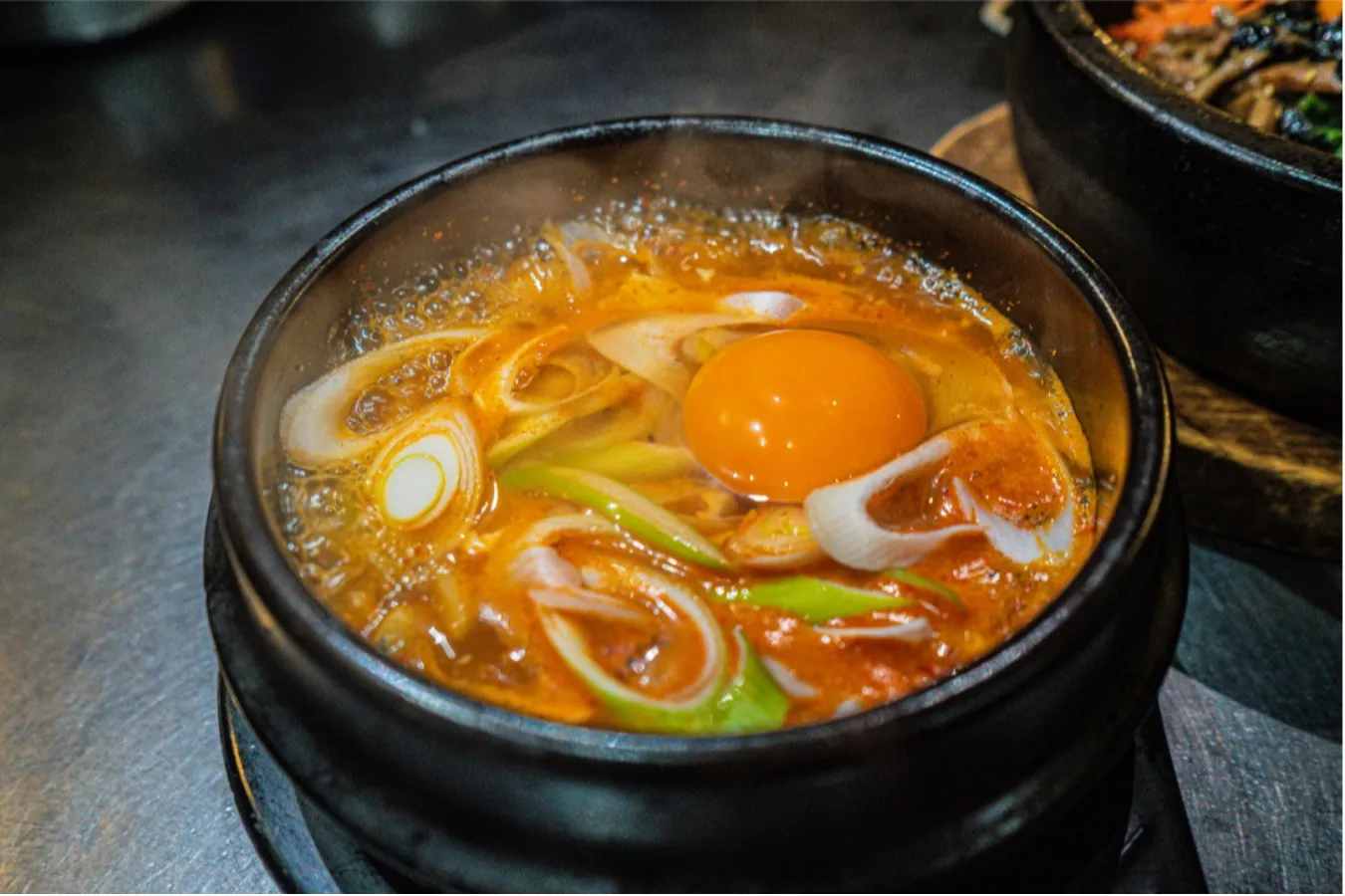 ▲「チゲラーメン」（1,500円/税抜）