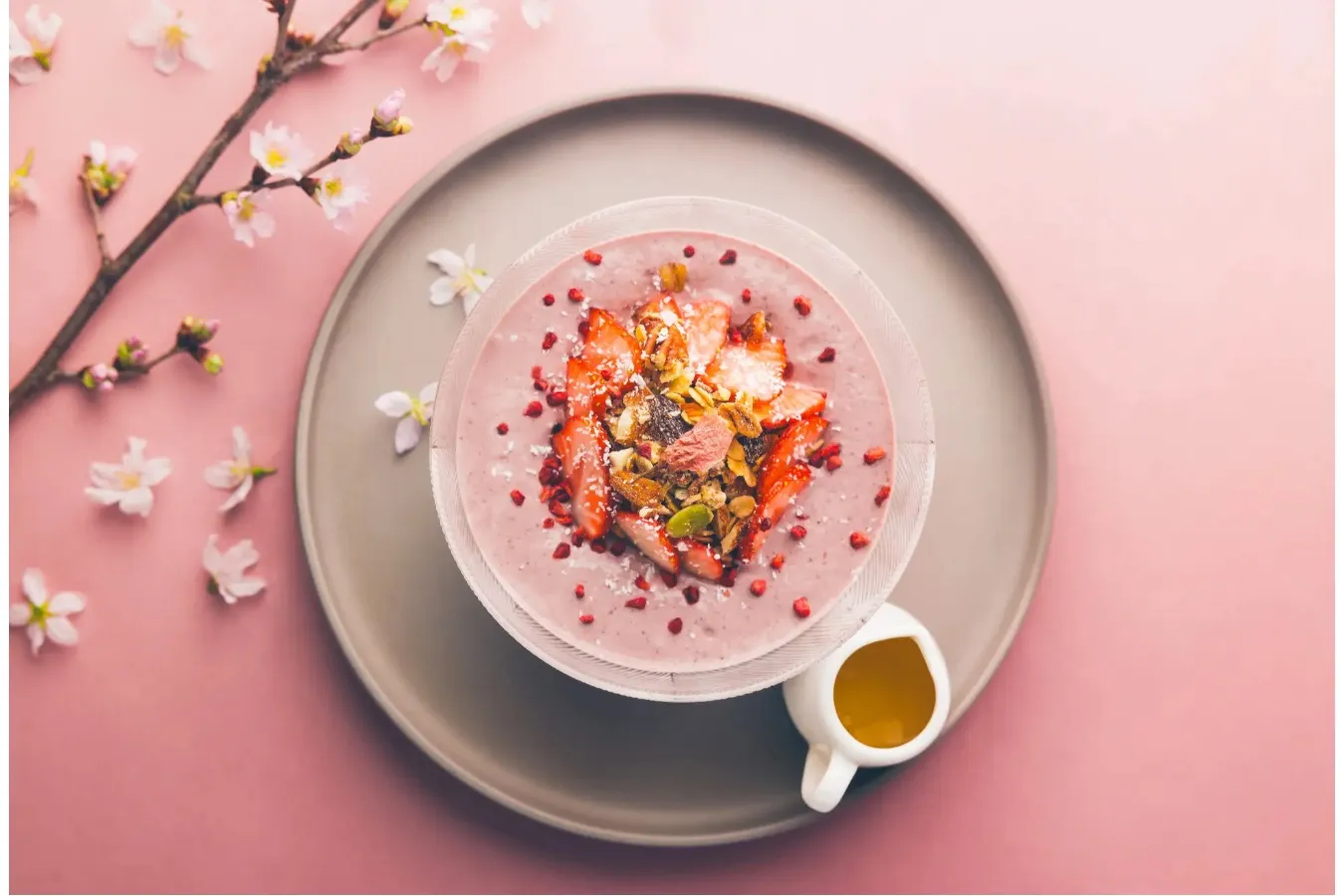 ▲「桜色のヨーグルトアサイーボウル」