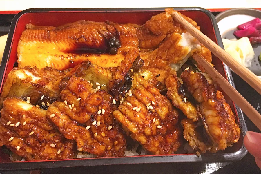 【築地】アナゴ料理専門店「つきじ芳野 吉弥」で朝デート