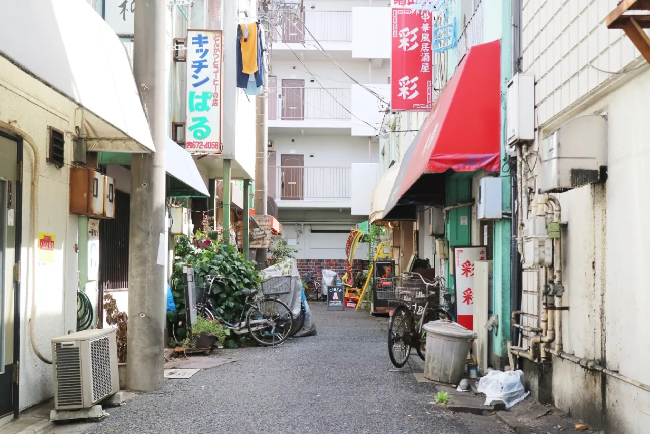 ▲裏路地の最奥にお店が