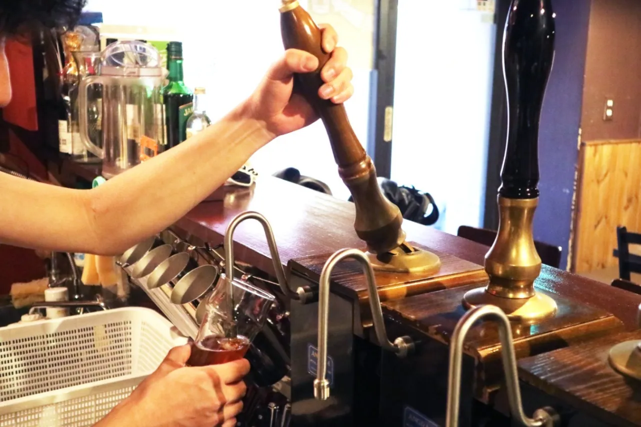 ハンドポンプで注がれたビールが美味しすぎ！マニアが興奮してしまう、高円寺「Beer Engine」へ_1274248