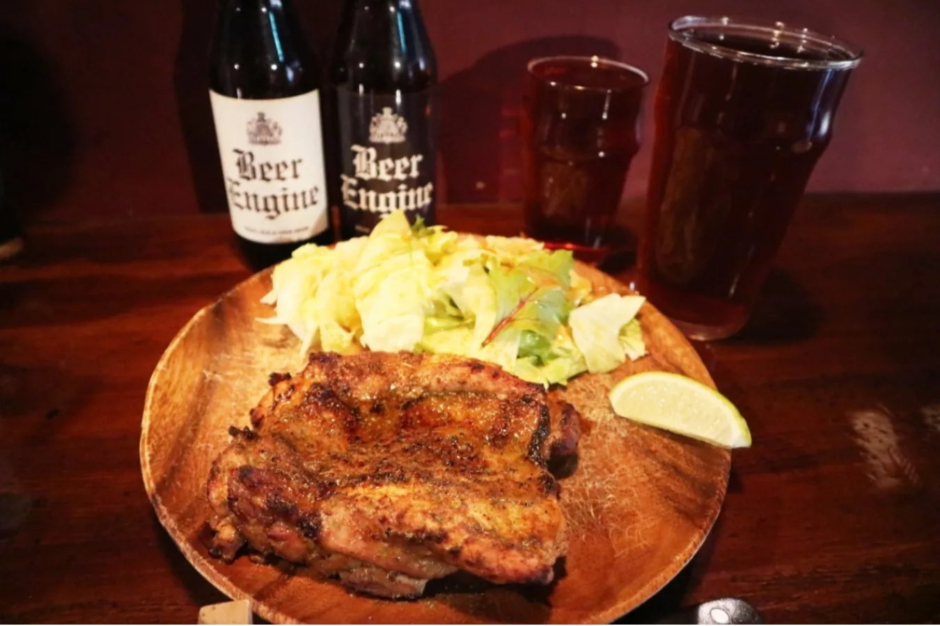 ▲「ジャークチキン」（750円）