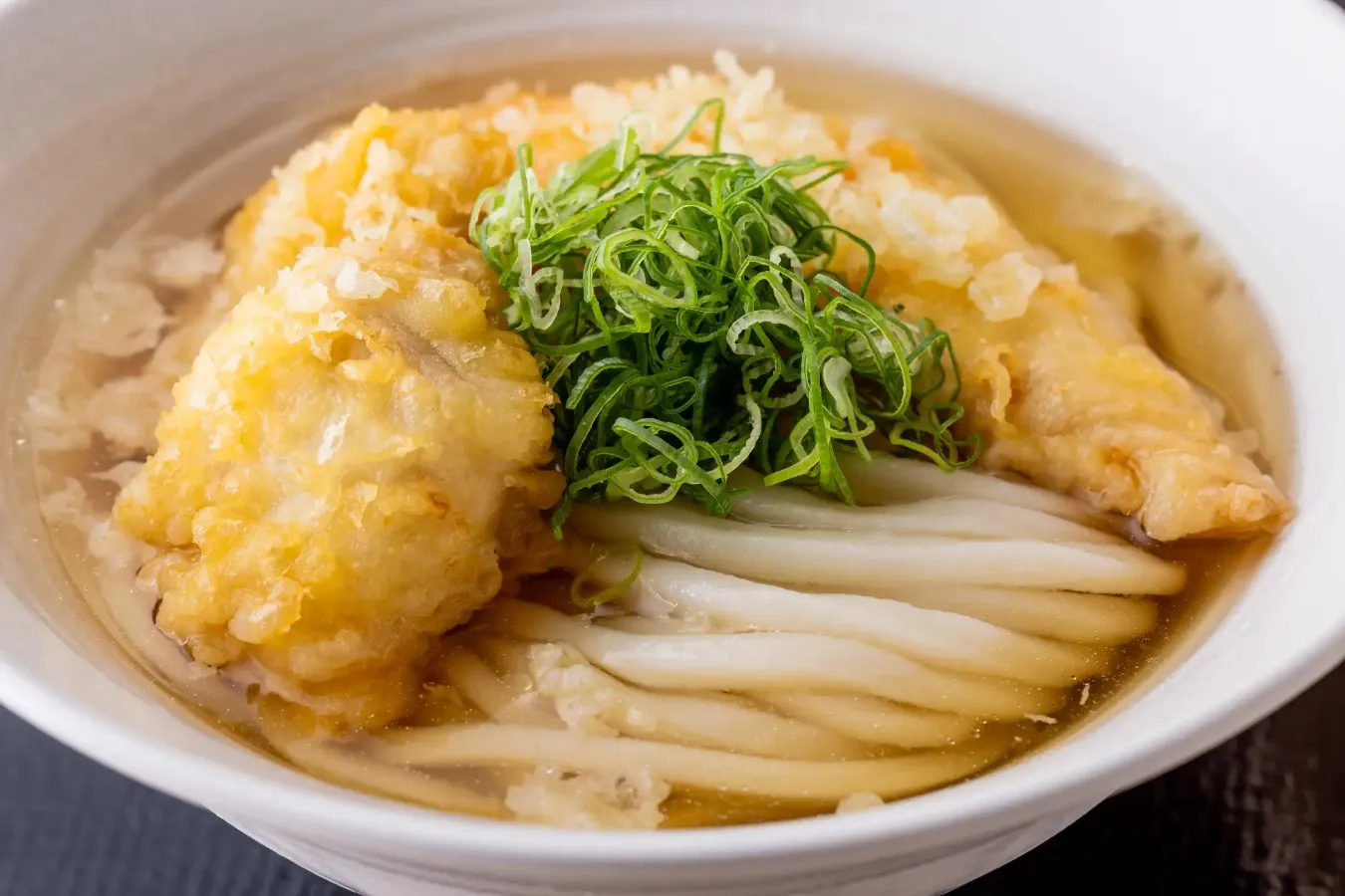 ▲「熟成かしわ天ひやかけうどん」