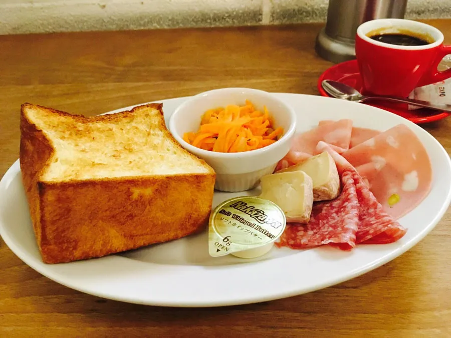 【表参道】パン食べ放題！厚切りトースト！美味しい朝ごはんが食べられる「朝食カフェ」3選