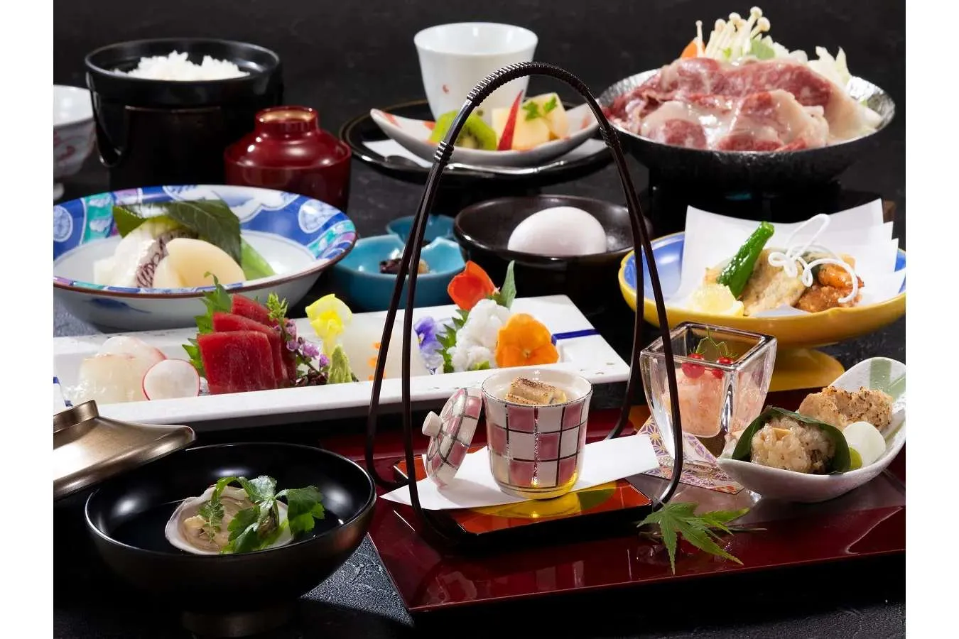 ▲夕食和食会席膳（一例）