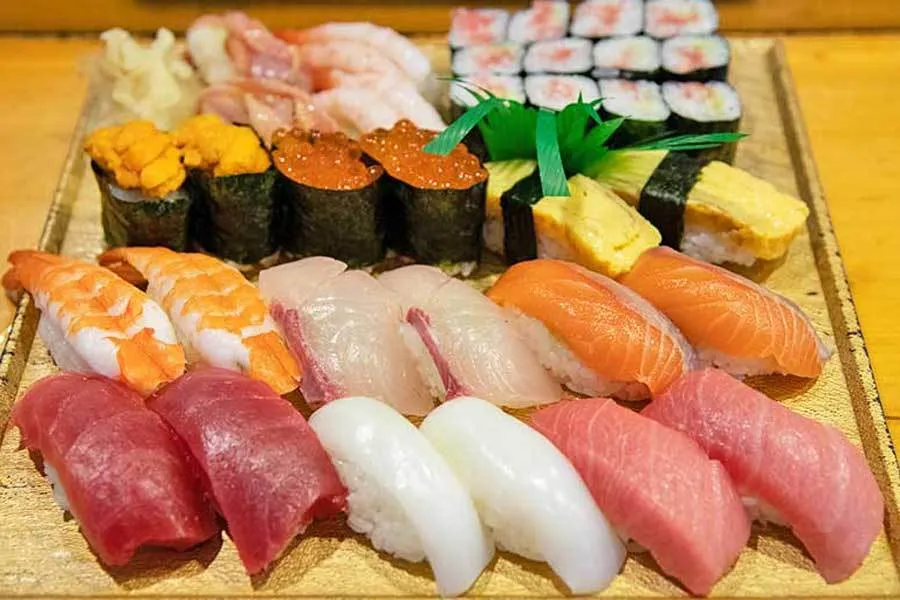 老舗職人が握るお寿司食べ放題！千歳烏山「栄寿し総本店」レポ