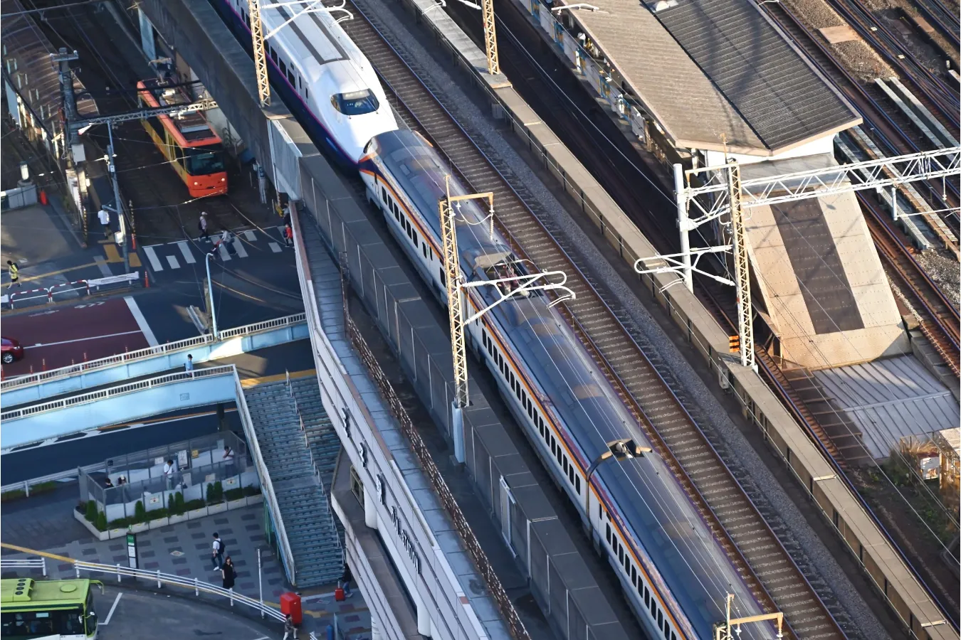 たくさんの電車が一度に見られる「北とぴあ 展望ロビー」_1196205