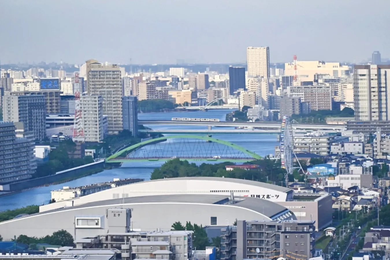 たくさんの電車が一度に見られる「北とぴあ 展望ロビー」_1196211