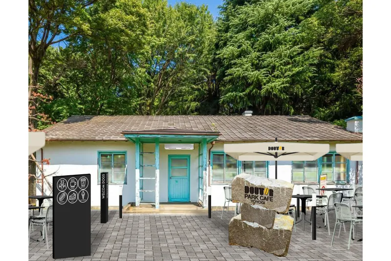 オリンピック記念宿舎を改装した「ドトール パークカフェ YOYOGI」代々木公園にオープン