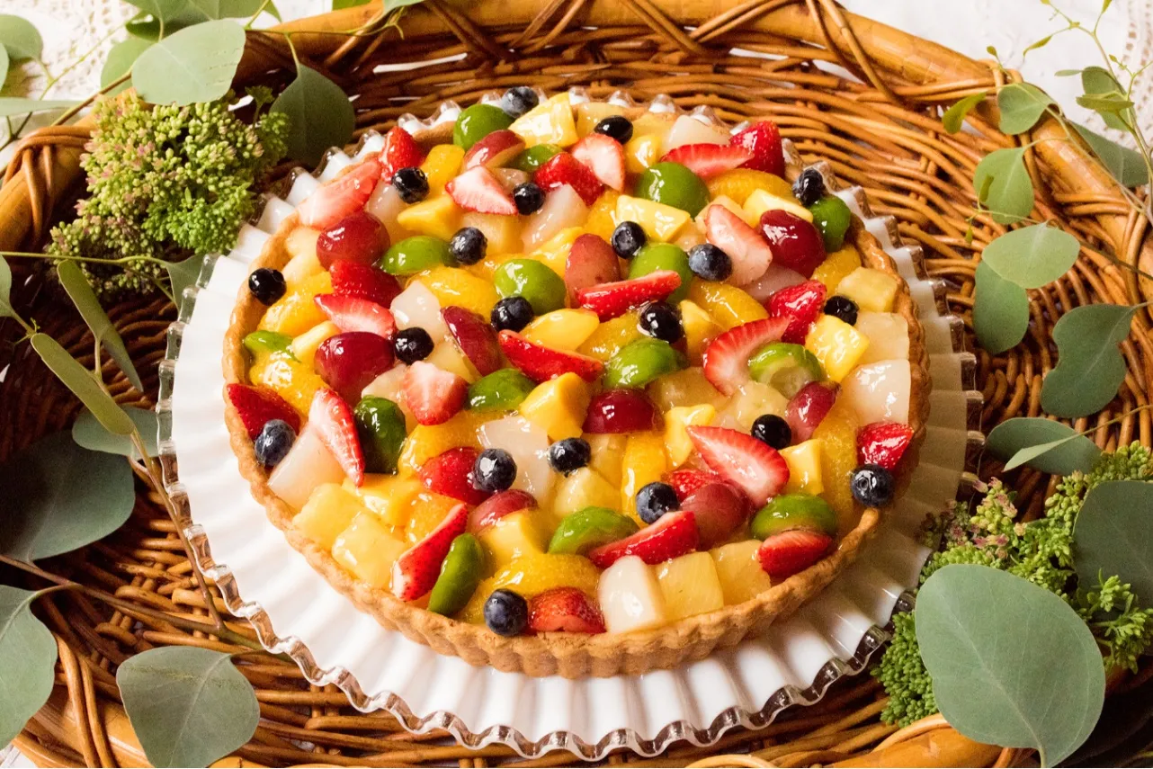 ▲「8種のフルーツとホワイトチョコクリームのタルト」