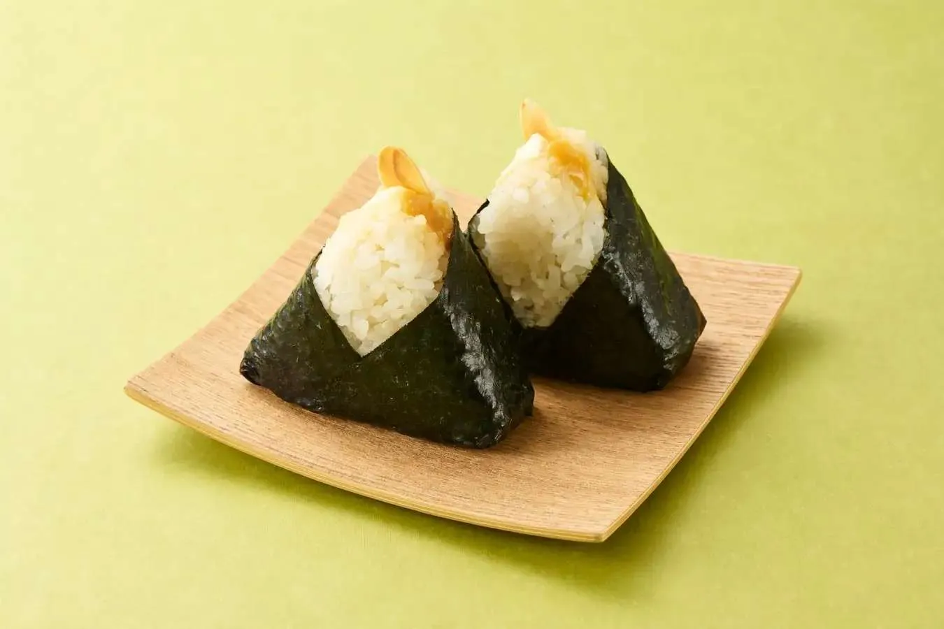 ▲「クリームチーズ西京みそローストアーモンド」