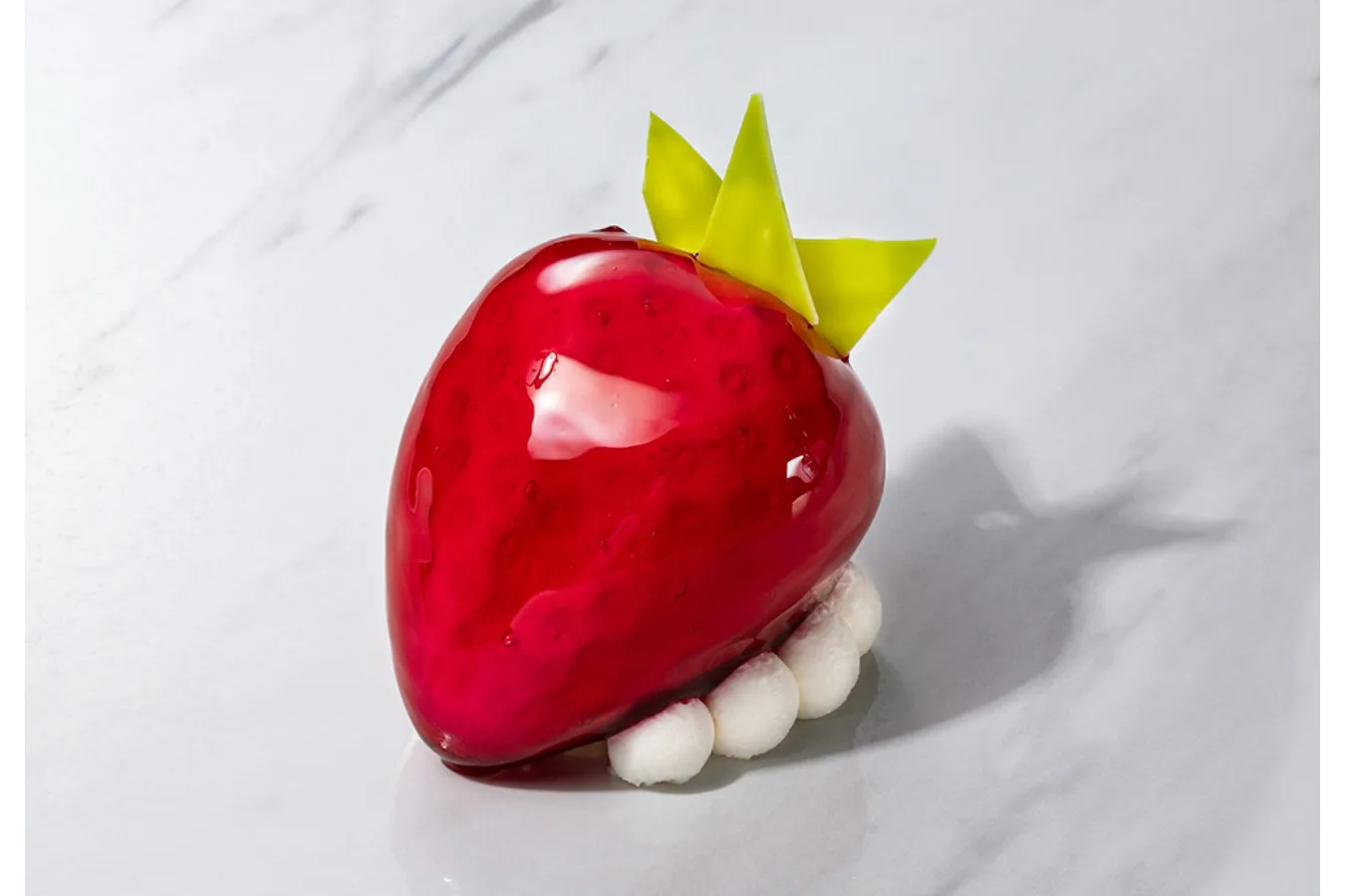 ▲苺のジュレムースケーキ「Ichigo」（799円）※要冷蔵