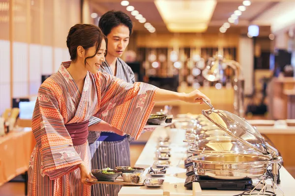ビュッフェ付き入館550円引き