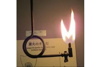 はだか火のガス灯