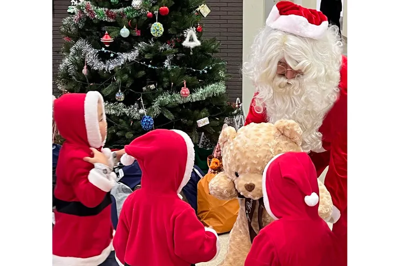 クリスマスチャリティーギフトの様子