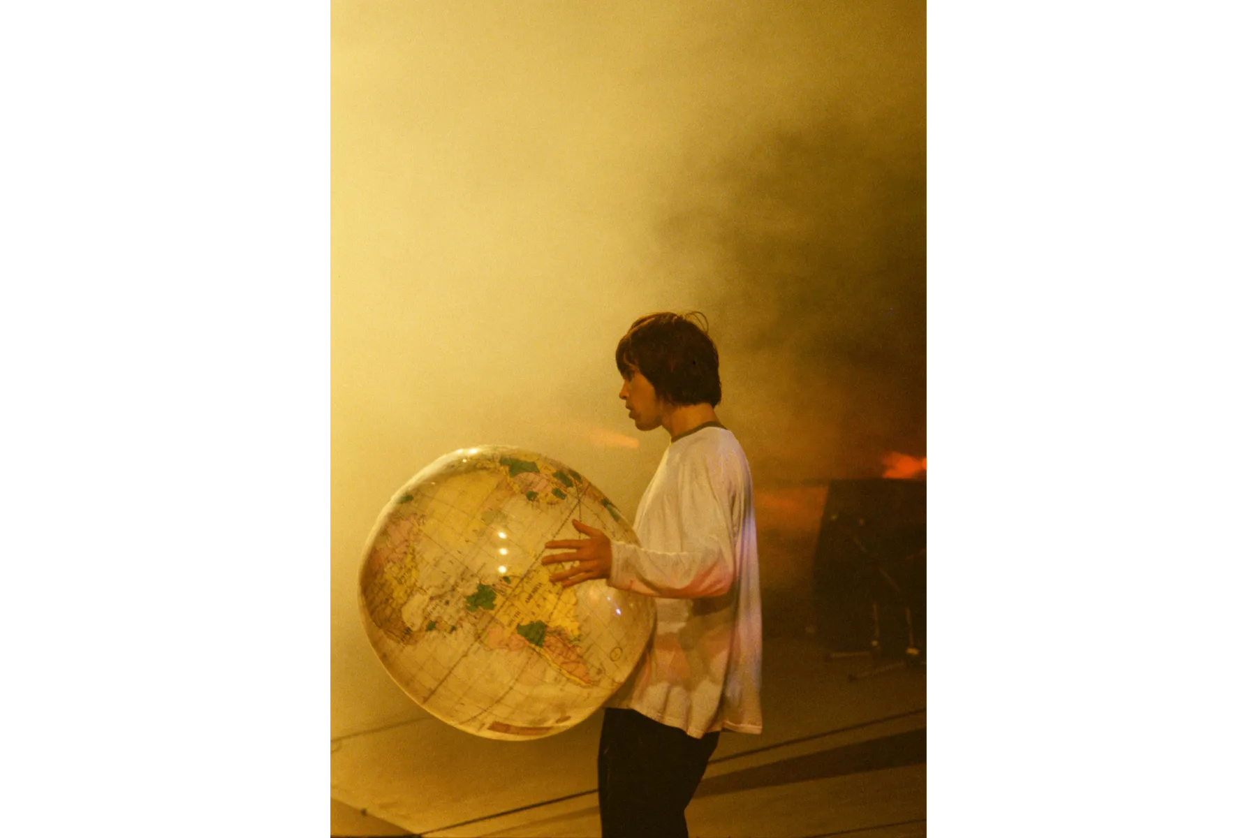 デニス・モリス『THIS IS THE ONE WHAT THE WORLD IS WAINTIG FOR THE