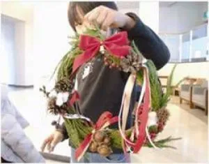 芽ぶきの森でリース作り