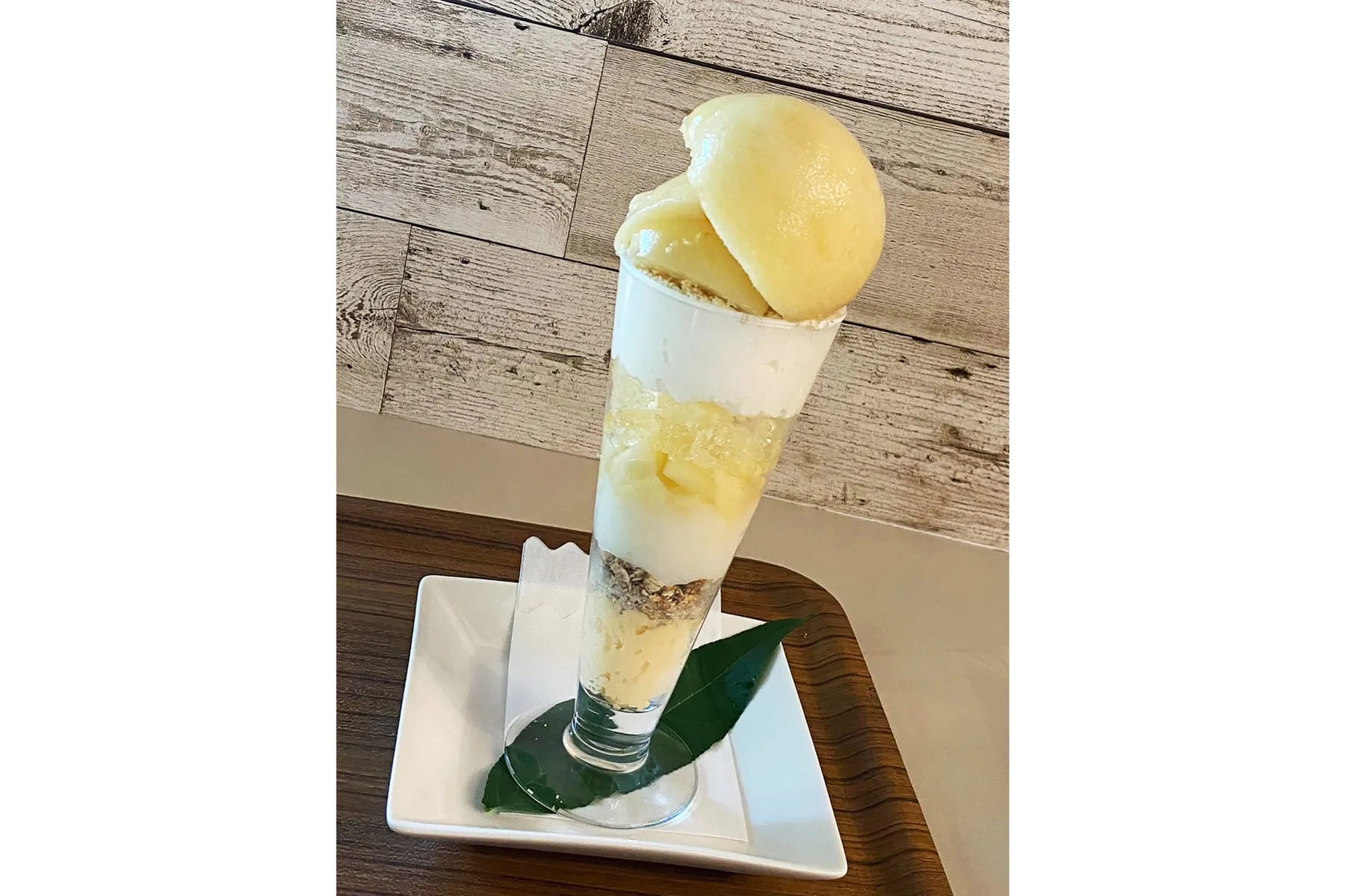 蛇口から白桃ジュース！スタンド_4