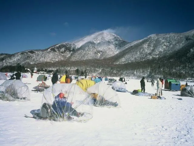 赤城大沼 氷上ワカサギ釣り