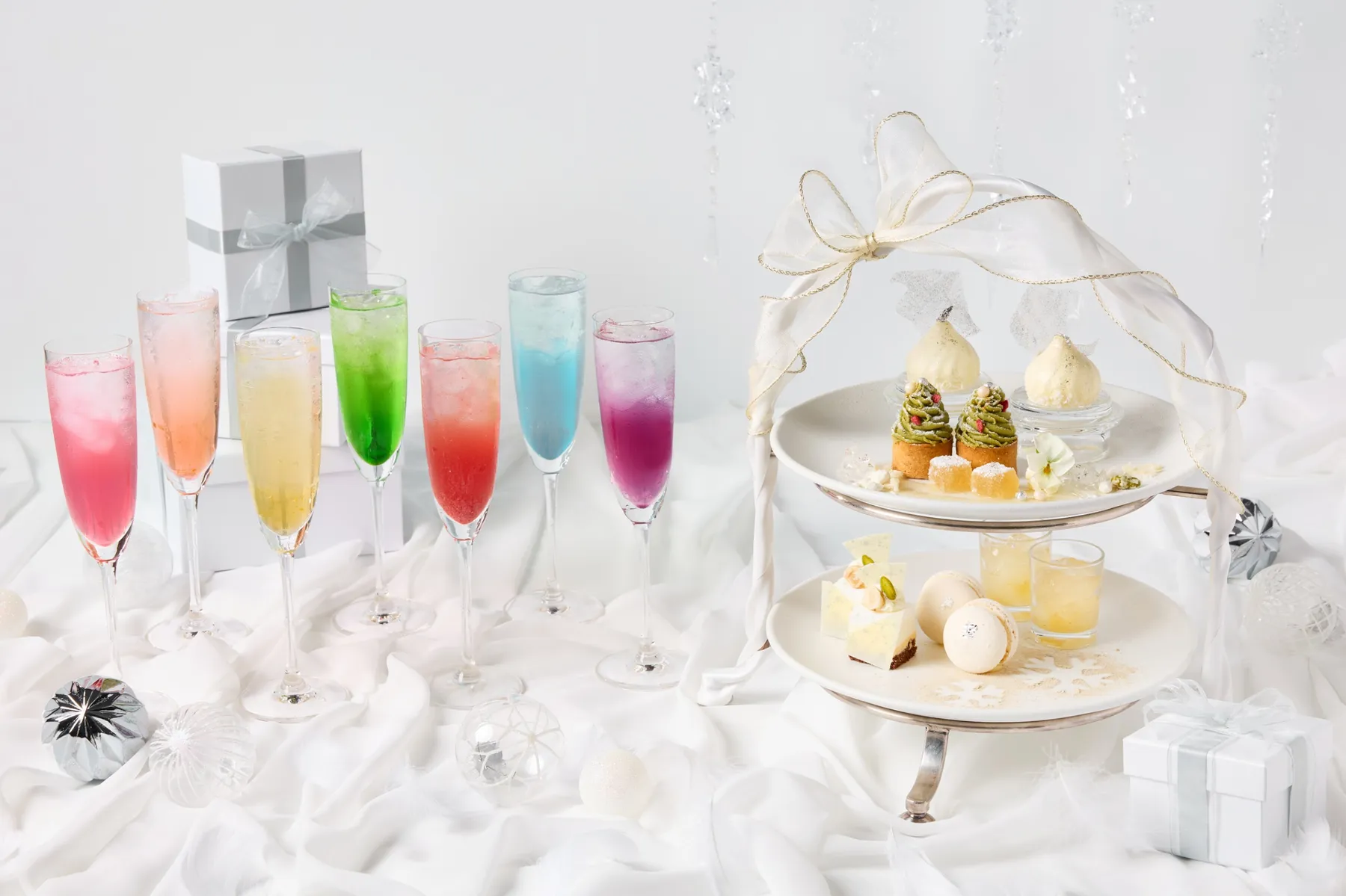 White Christmas Sweets Collection＜ANNIVERSAIRE Christmas 2025＞【アニヴェルセルカフェ みなとみらい横浜】_2