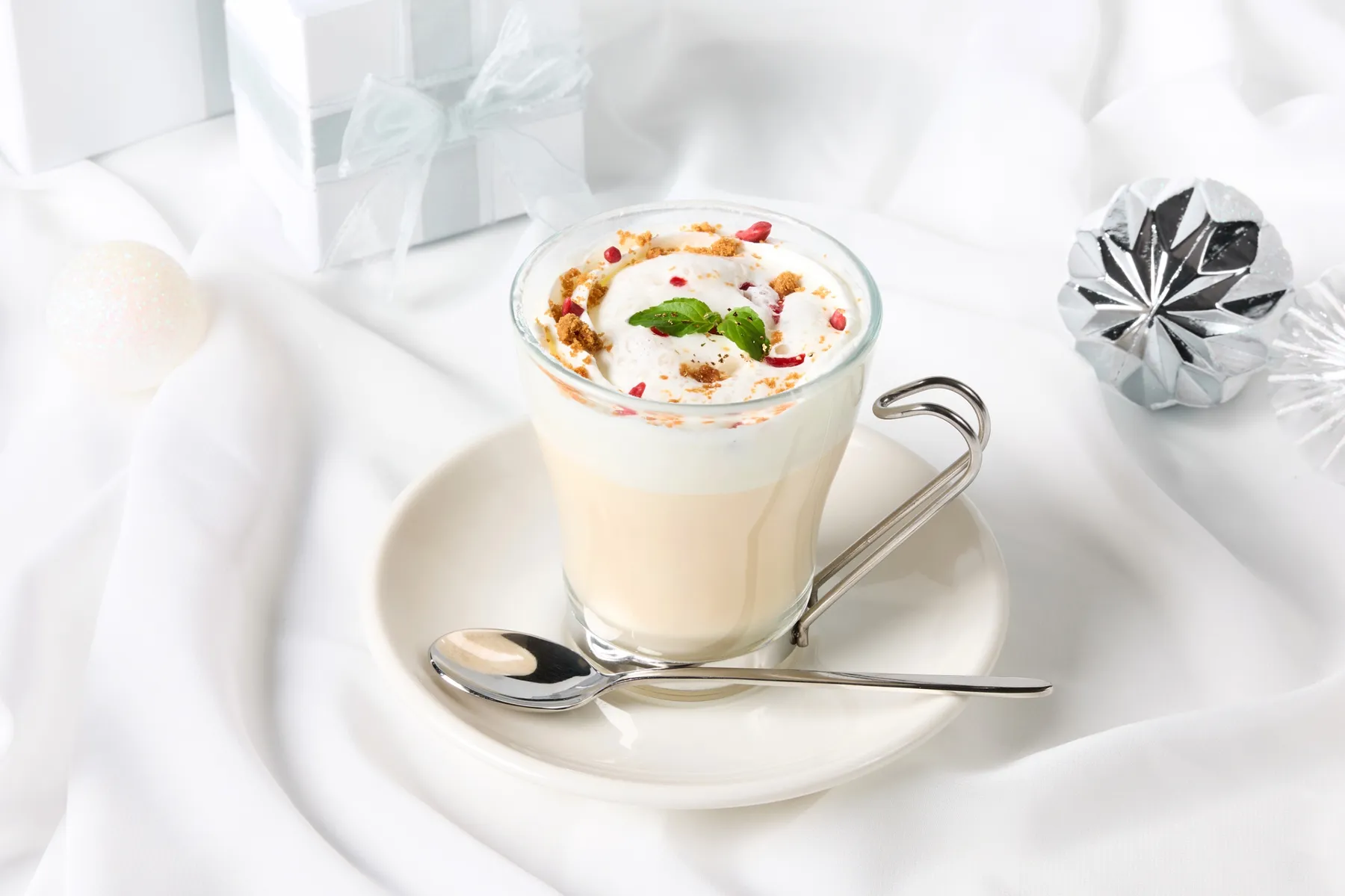 White Christmas Sweets Collection＜ANNIVERSAIRE Christmas 2025＞【アニヴェルセルカフェ みなとみらい横浜】_7