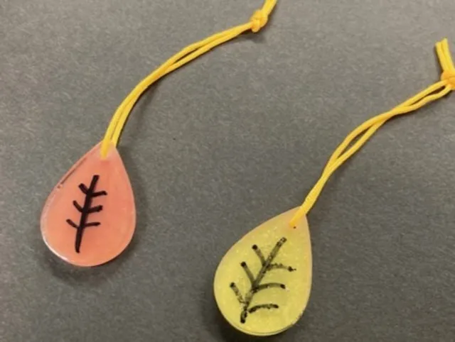 色が変わる！？紅葉ストラップをつくろう