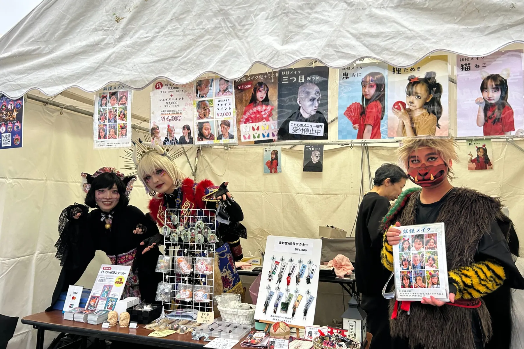＜上野ゾク夏祭り＞お店の様子（2026年撮影：レッツエンジョイ東京編集部）