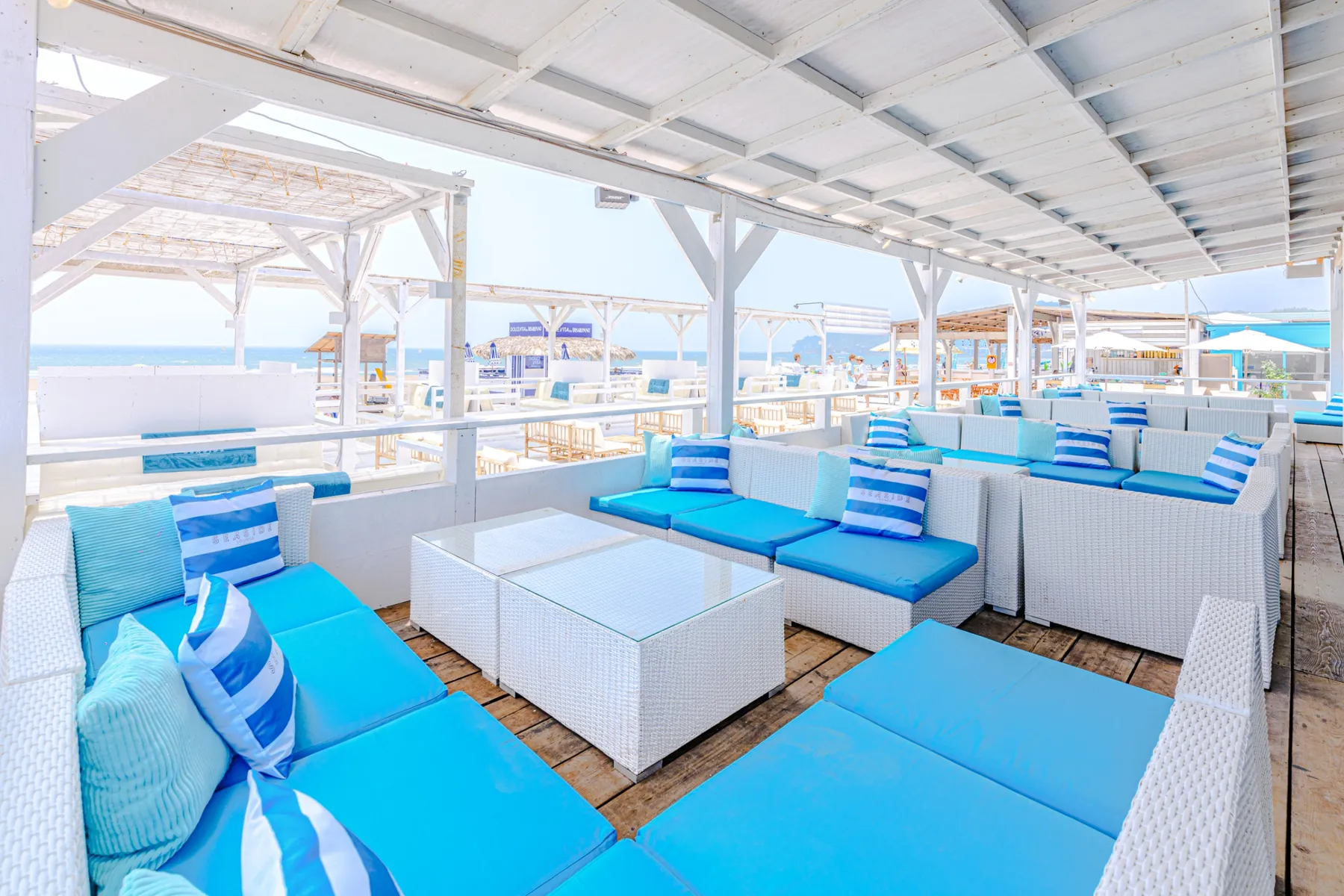 由比ヶ浜海の家 BBQ SEASIDE LOUNGE_3
