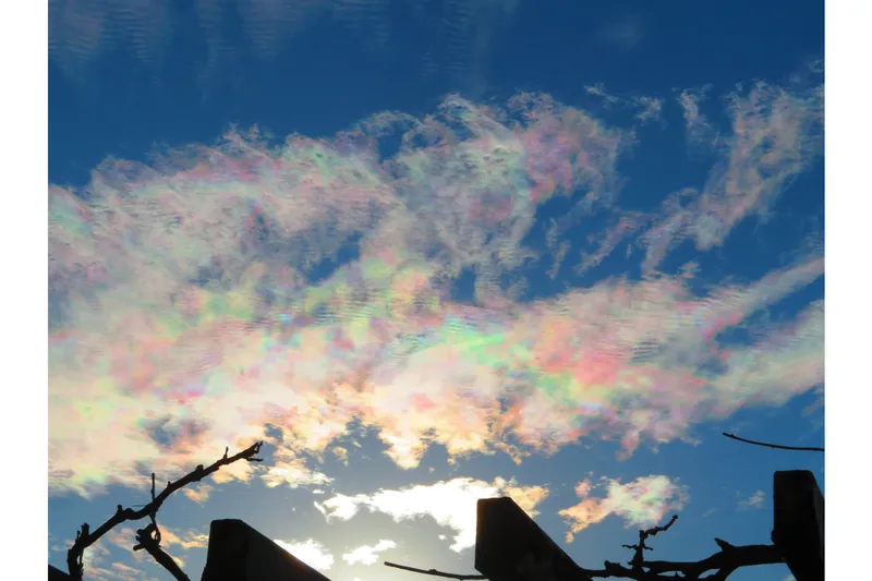 空と雲の写真 天気の写真館展示写真のイメージ（協力：気象庁気象研究所）