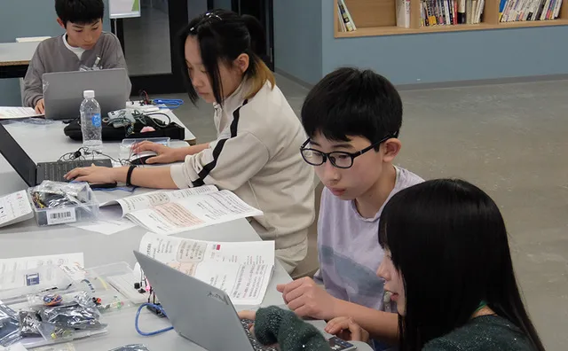 マイコンArduinoを使ってプログラミングに挑戦！～ LEDを光らせ、音を出そう～