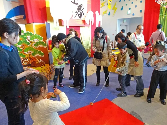 新春！こども遊び横丁