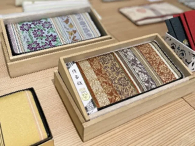 博多織と伊万里焼交流展