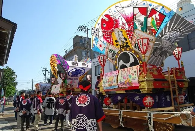 岩瀬曳山車祭