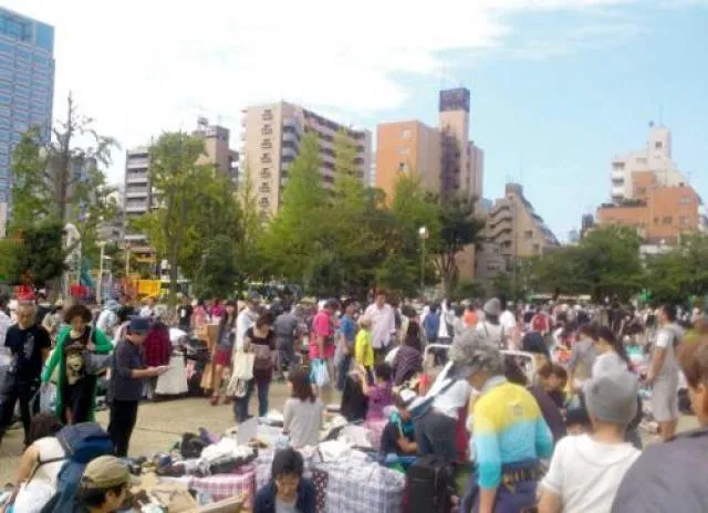 錦糸町「錦糸公園」フリーマーケット（7月）